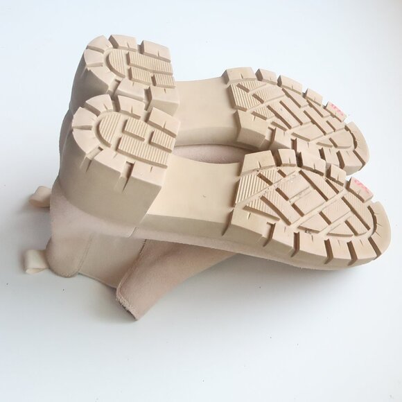 Steve Madden Howler Beige Suede Chelsea Ankle Boots Lug Sole Fall Chunky Booties - Picture 14 of 16